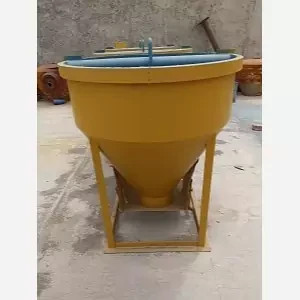 باکت بتنریزی 2000 لیتری تخلیه از زیر اهرمی با جای نفر